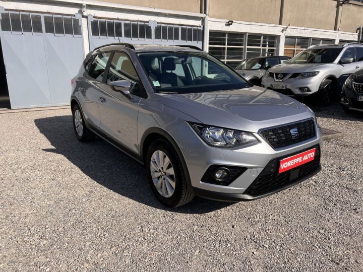 Seat Arona 1.0 ECOTSI 95CH START/STOP STYLE BUSINESS / CRITERE 1 / DISTRIBUTION A CHAINE / Gris - 3