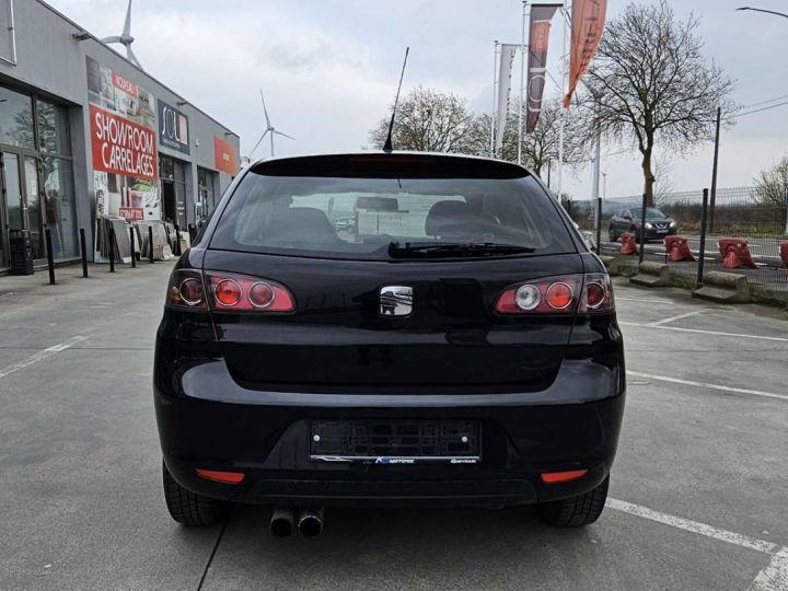 Seat Ibiza 1.2i Toit ouvrant Ligne sportive Noir Métallisé - 6