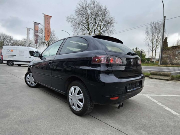 Seat Ibiza 1.2i Toit ouvrant Ligne sportive Noir Métallisé - 7