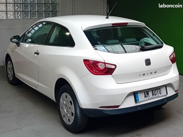 Seat Ibiza 1,2L 12V 70 Blanc - 3