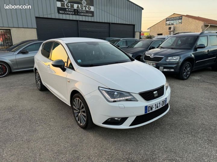 Seat Ibiza 1.4 tdi 90 ch connect Blanc - 1