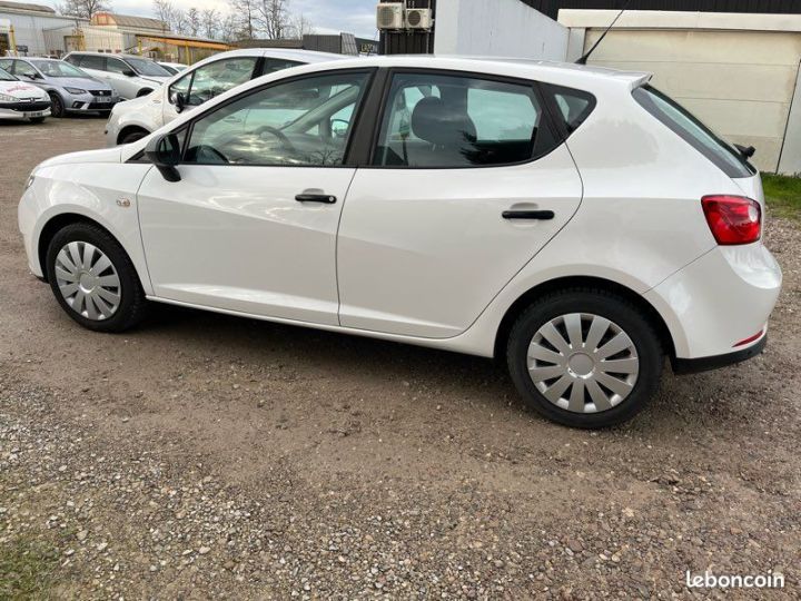 Seat Ibiza 1.4L 16V 85cv, climatisation, 5cv Blanc - 2