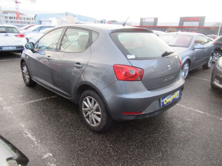 Seat Ibiza 1.6 TDI 105  Gris Foncé - 6