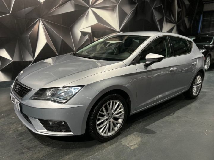 Seat Leon 1.2 TSI 110CH STYLE START&STOP Gris - 1