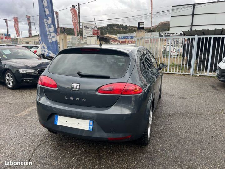 Seat Leon 2.0 tdi 140 cv Gris Occasion - 4