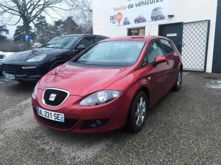 Seat Leon STYLANCE TDI 105CV     Diesel BORDEAUX METALISEE - 3