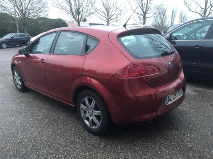 Seat Leon STYLANCE TDI 105CV     Diesel BORDEAUX METALISEE - 8