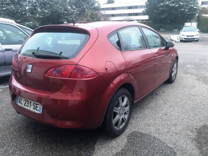 Seat Leon STYLANCE TDI 105CV     Diesel BORDEAUX METALISEE - 9