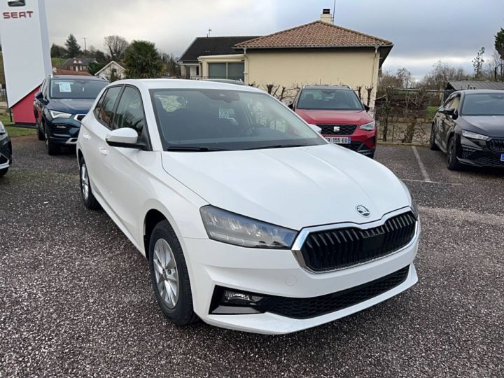 Skoda Fabia 1.0 MPI 80 ch BVM5 Active Blanc - 2