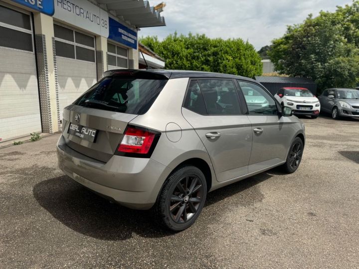 Skoda Fabia 1.2 TSI 90ch Edition Greentec Beige - 3