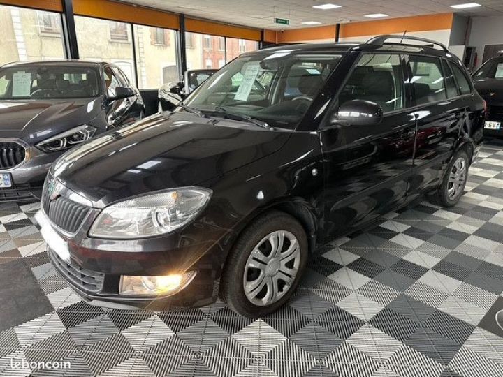 Skoda Fabia Break Ambition Noir - 1