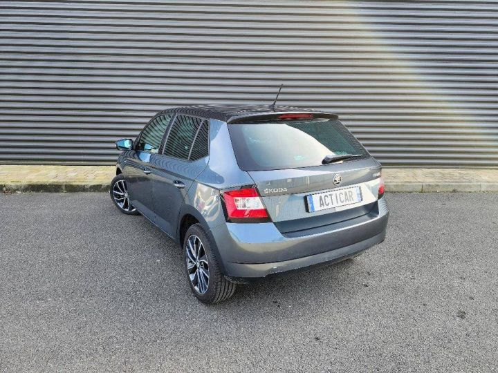 Skoda Fabia III 1.2 TSI 90 DRIVE 5P Gris Métallisé Occasion - 6