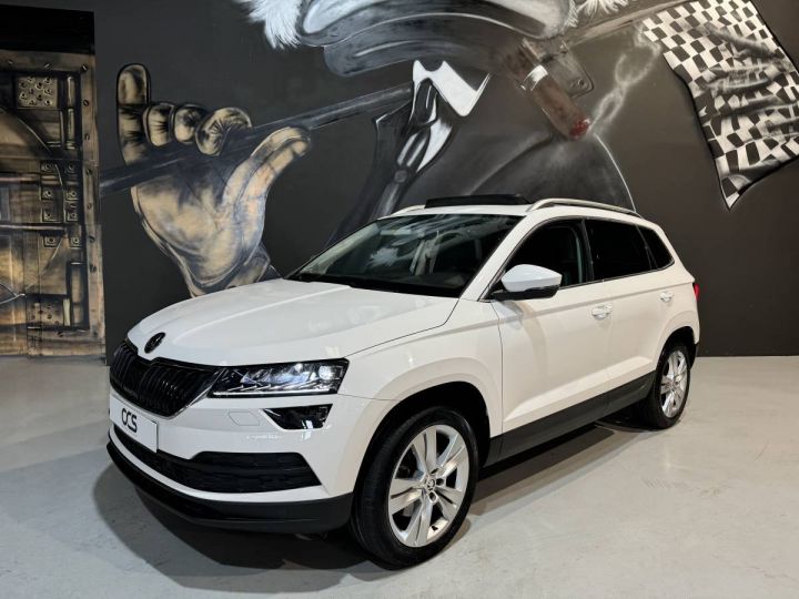 Skoda Karoq 1.5 TSI ACT 150ch Style Toit ouvrant + attelage Blanc - 2