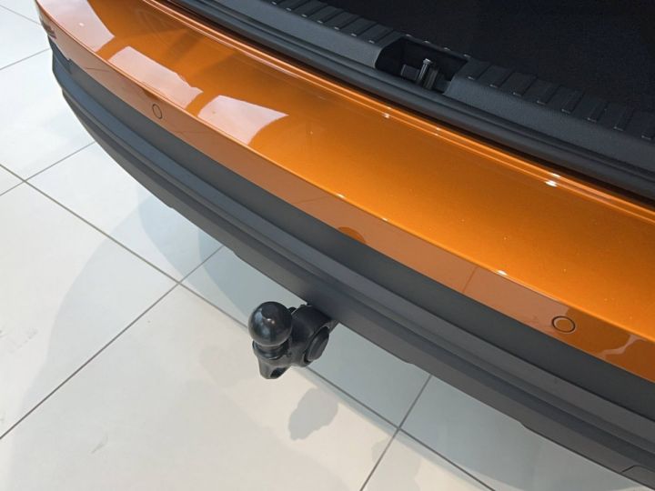 Skoda Karoq 2.0 TDI 116 ch SCR Selection Orange - 10