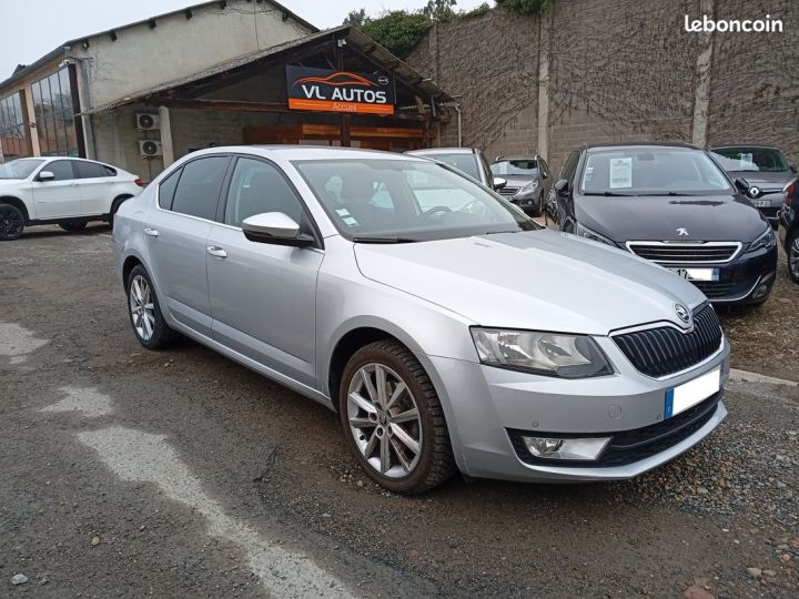 Skoda Octavia 2.0 TDI 150 cv DSG6 Année 2016 Boîte automatique Gris - 1