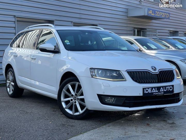 Skoda Octavia Combi 2.0 TDi 150 Business DSG Blanc - 1