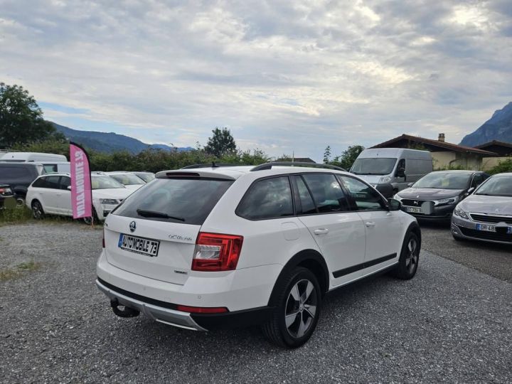 Skoda Octavia III 2.0 TDI 184ch CR FAP Scout DSG6 4x4 Blanc - 4