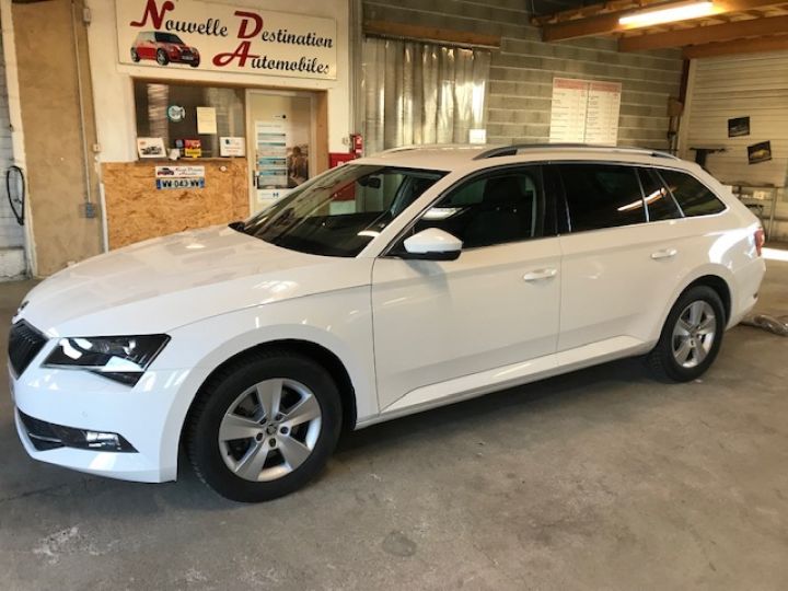 Skoda Superb Break 2L TDI 150CH 4X4 FINITION BUSINESS Blanche - 3