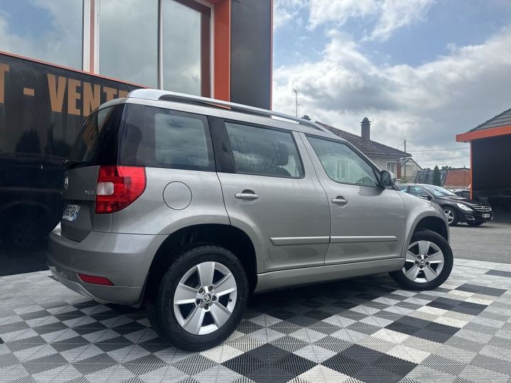 Skoda Yeti 2.0 TDI 110 CR AMBITION 4X2 Beige - 2