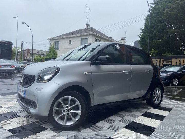 Smart Forfour 71CH PASSION Gris - 1