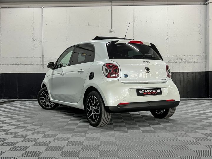 Smart Forfour PRIME EXCLUSIVE II (2) EQ 60KW PRIME 17.6 KWH Ice White Occasion - 14