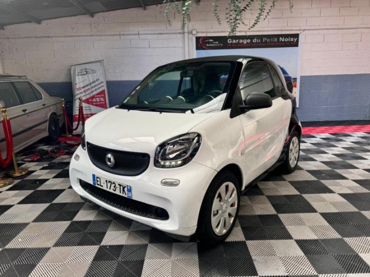 Smart Fortwo COUPE 61CH PURE Blanc - 1