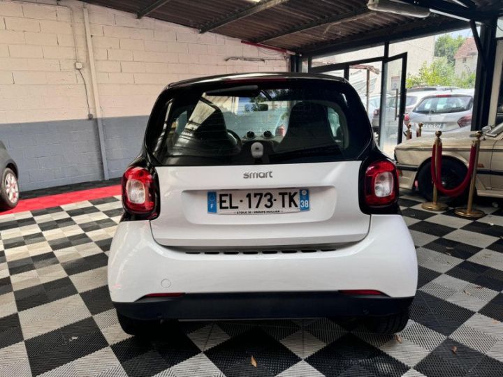 Smart Fortwo COUPE 61CH PURE Blanc - 6