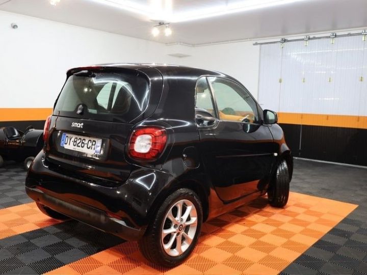 Smart Fortwo COUPE 71CH BUSINESS + Noir - 3