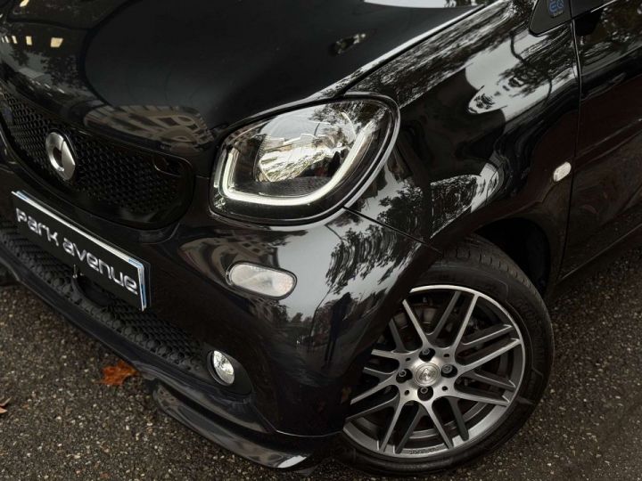 Smart Fortwo COUPE ELECTRIQUE 82CH BRABUS STYLE Noir - 4