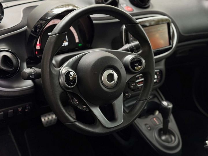 Smart Fortwo COUPE ELECTRIQUE 82CH BRABUS STYLE Noir - 12