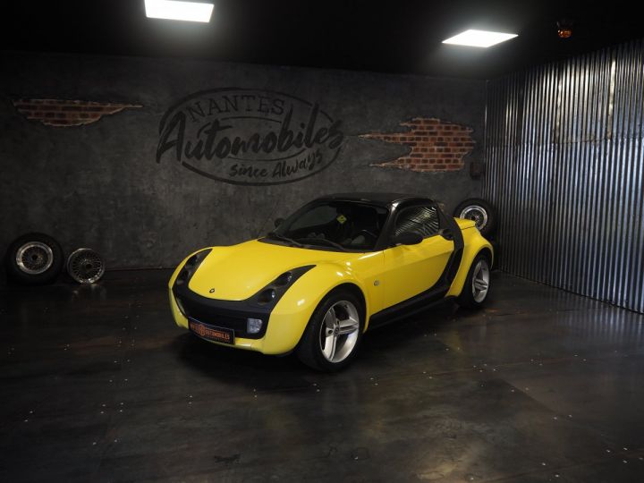 Smart Roadster jaune noir - 1