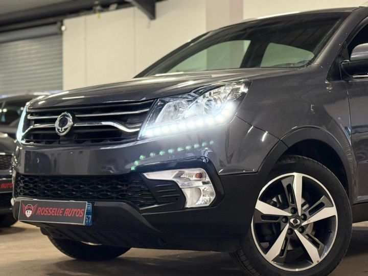 SSangyong Korando 2.2 178CH E-XDI BVA 4X4 Gris Anthracite Métallisé - 18