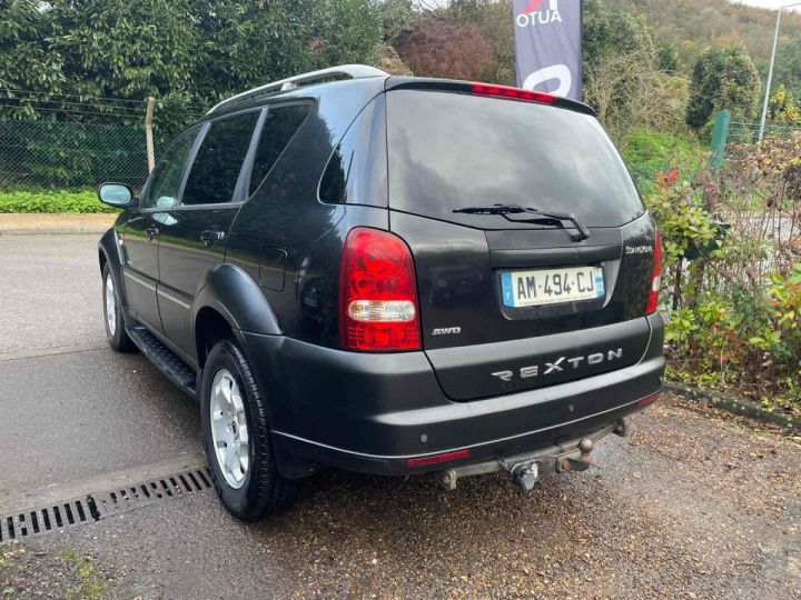 SSangyong Rexton 2.7 D 4x4 186Ch Noir Laqué - 10