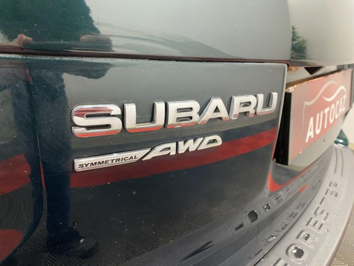 Subaru Forester 2.0D 147ch AWD Lineartronic Exclusive +2017 Vert Métal - 22