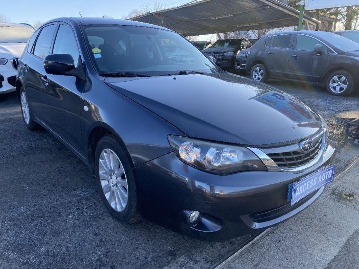 Subaru Impreza 2.0 AWD 4X4 Gris - 10