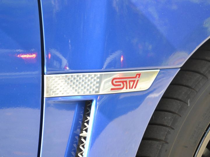 Subaru Impreza WRX STI 300 S BLEU FONCE - 40