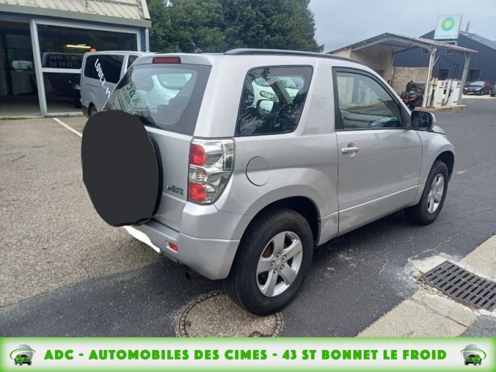 Suzuki Grand Vitara 1.6 VVT 3 PORTES 4X4 Gris - 3