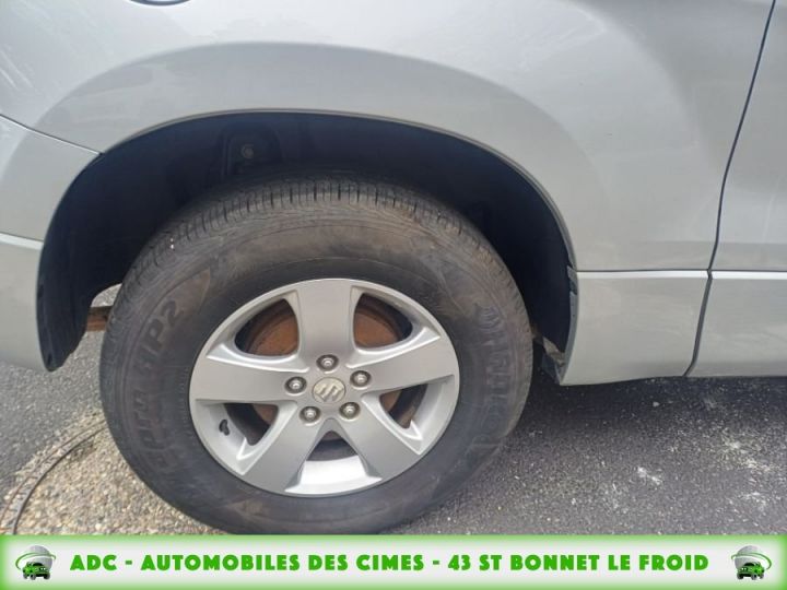 Suzuki Grand Vitara 1.6 VVT 3 PORTES 4X4 Gris - 10