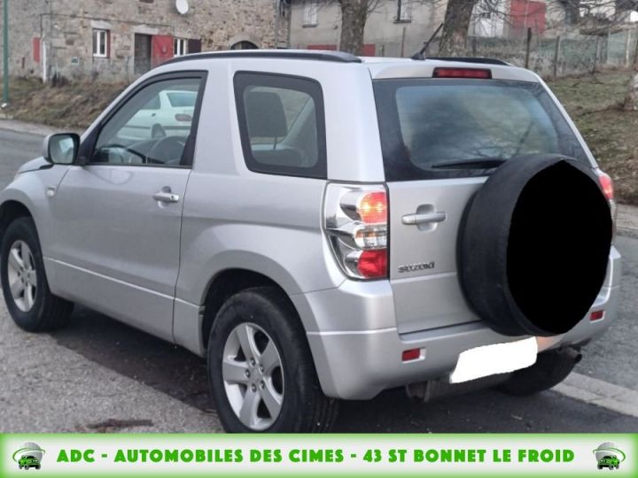 Suzuki Grand Vitara 1.9 DDIS 130cv 4X4 3P BVM FAP Gris - 5