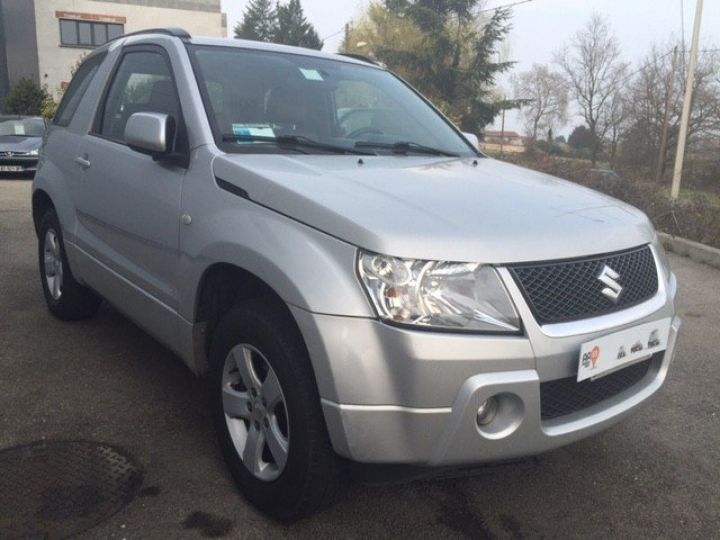 Suzuki Grand Vitara 1.9 DDiS 3P     Diesel GRIS CLAIR - 1