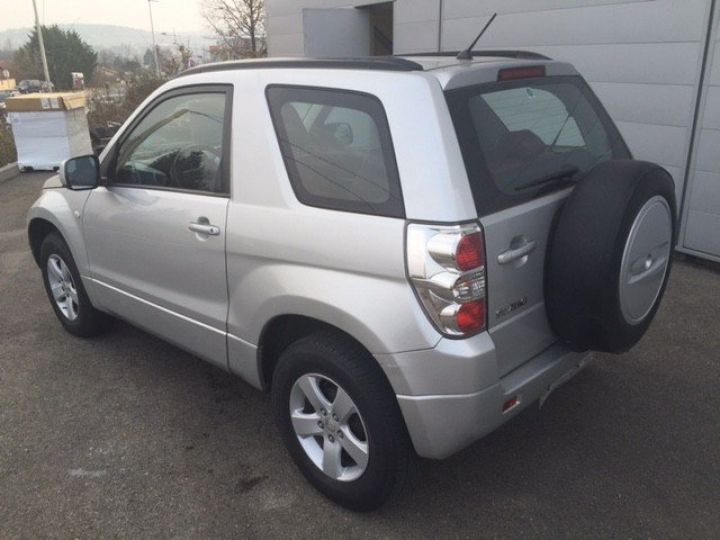 Suzuki Grand Vitara 1.9 DDiS 3P     Diesel GRIS CLAIR - 10