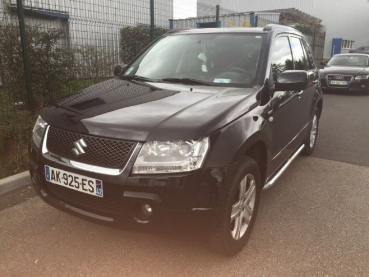 Suzuki Grand Vitara 1.9DDiS 5P LUXE     Diesel NOIR - 1