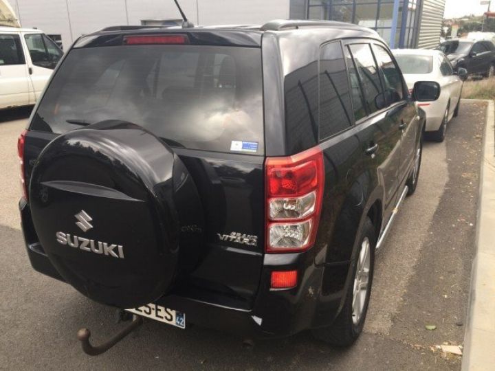 Suzuki Grand Vitara 1.9DDiS 5P LUXE     Diesel NOIR - 6