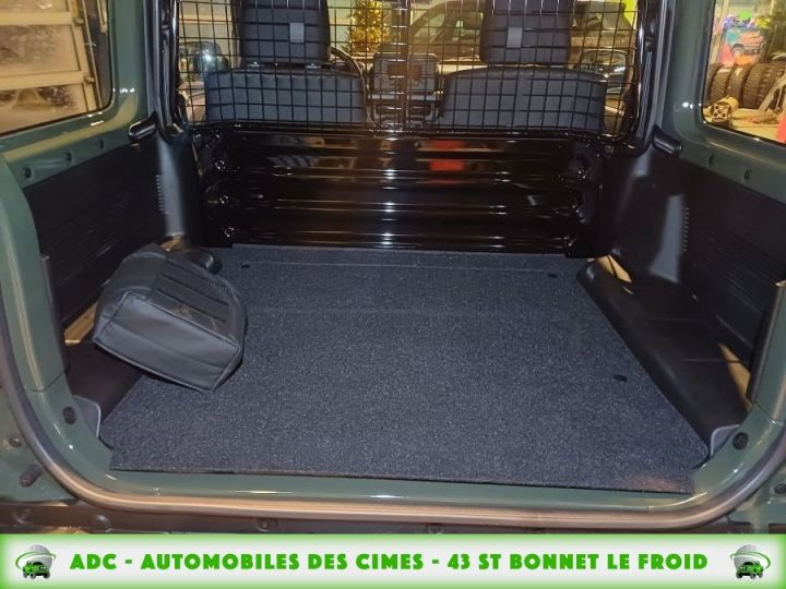 Suzuki Jimny 1.5 VVT Privilège 2 places Vert Foncé - 15