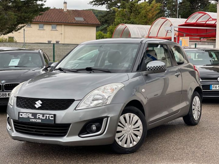 Suzuki Swift 1.2 VVT 94ch Avantage 3P Gris - 1