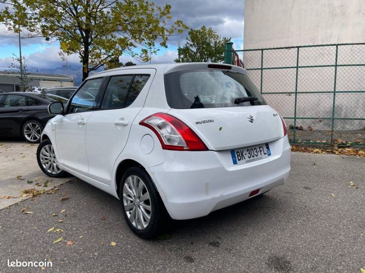 Suzuki Swift 1.2 VVT 94ch GLX 5P 72.500 Kms Crit’Air 1 Blanc - 2