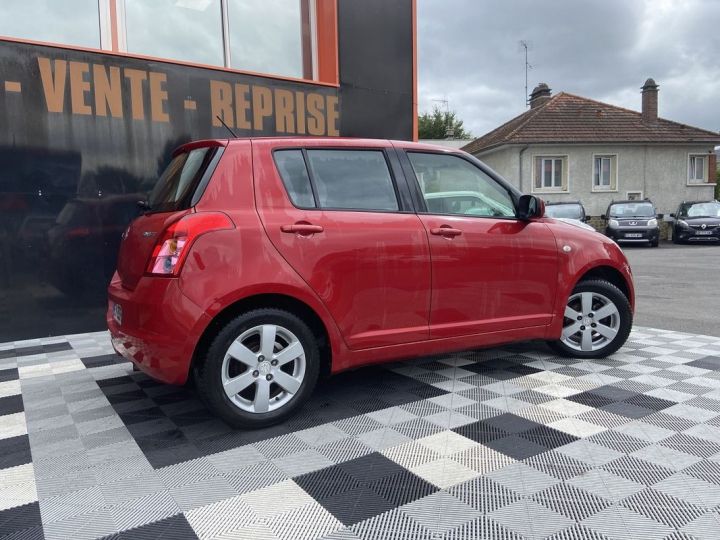 Suzuki Swift 1.3 VVT GL 5P Rouge - 2