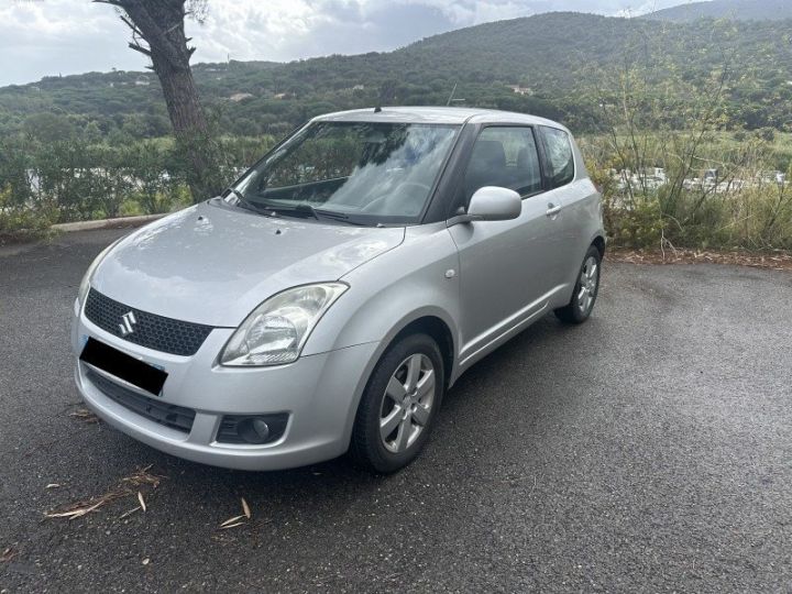 Suzuki Swift 1.3 VVT GLX BMR 3P Gris C - 1