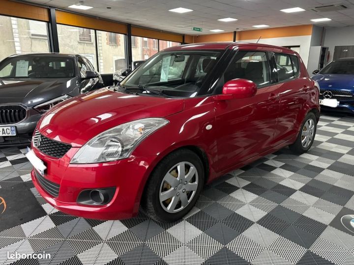 Suzuki Swift GLX Pack Rouge - 1