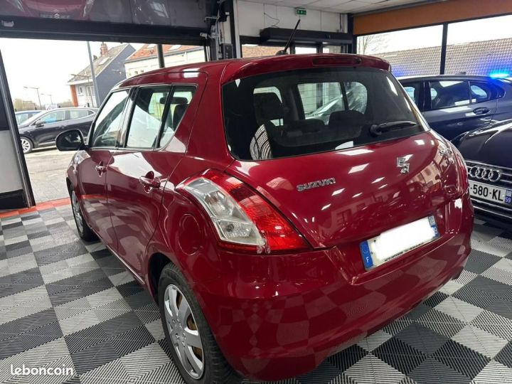 Suzuki Swift GLX Pack Rouge - 3